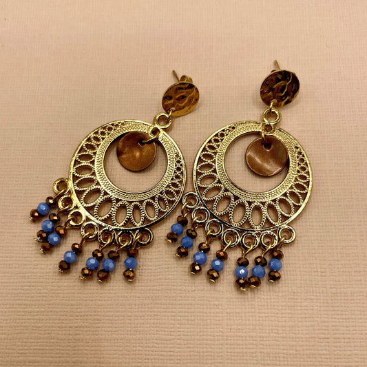 Albane, Boucles d'oreilles dorées à l'or fin et perles en verre.