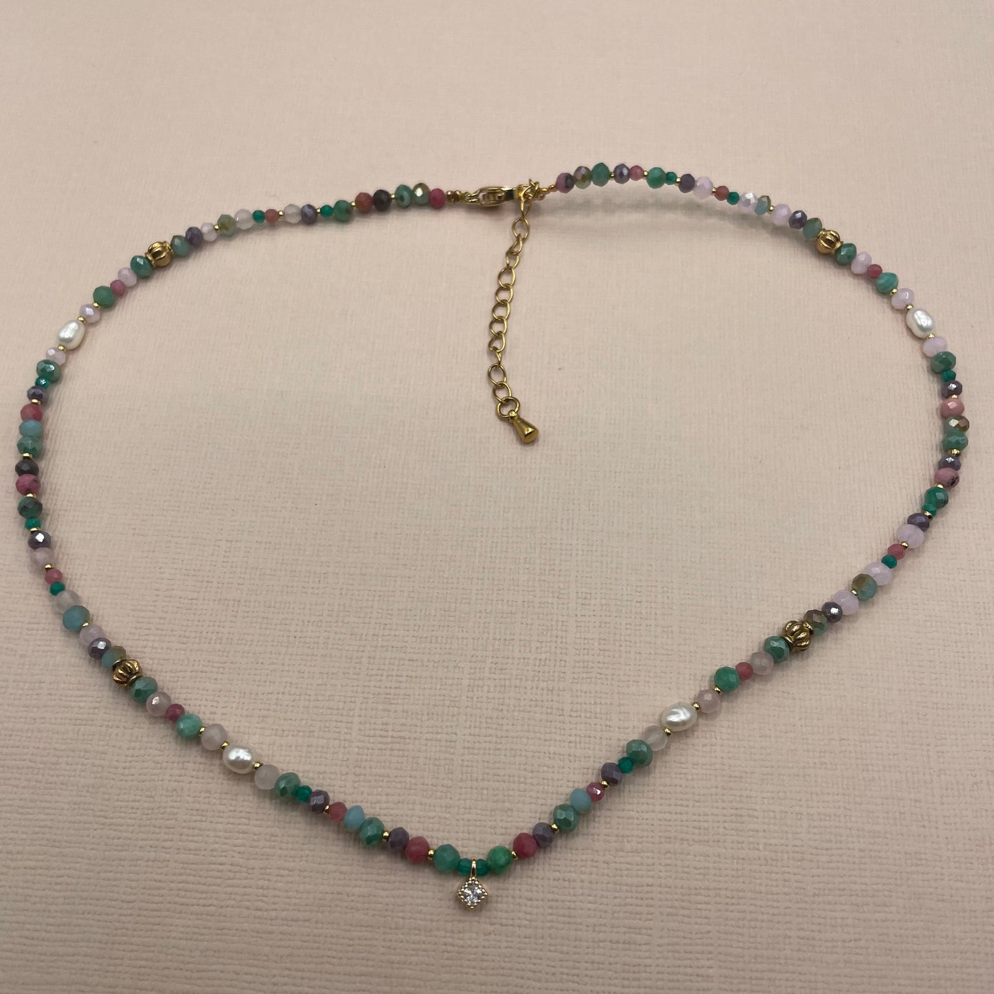 Alya, collier de perles en verre, perles naturelles en amazonite, perles d'eau douce et perles dorées à l'or fin